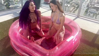 [Onlyfans] Dainty Wilder, Valerica Steele - Squirt Wars 3