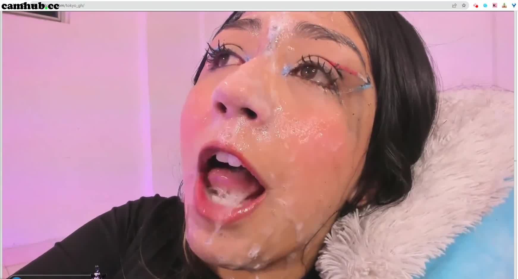 Performer latina coverd in globs of her own spit, # 1 Porn Archive - ePornREC