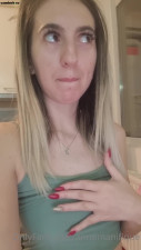 Anne Your Dirtiest Queen aka annemanifique onlyfans cute blond sterlet dabbles with a dildo