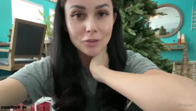 Ariana Marie aka arianamarie onlyfans sexy girl takes off her underwear